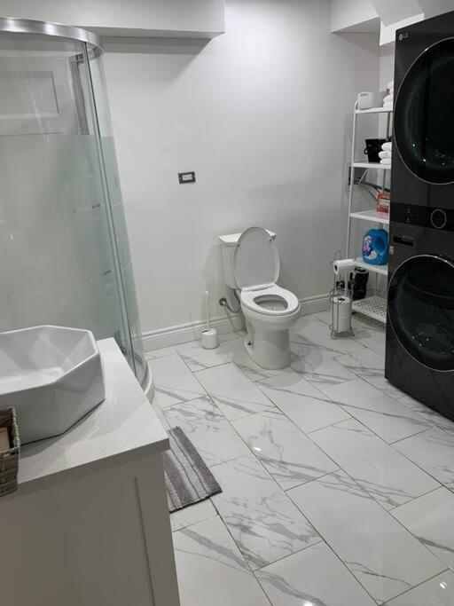 Big Oasis Studio Near Airport Yyz Hotel Toronto Exterior foto